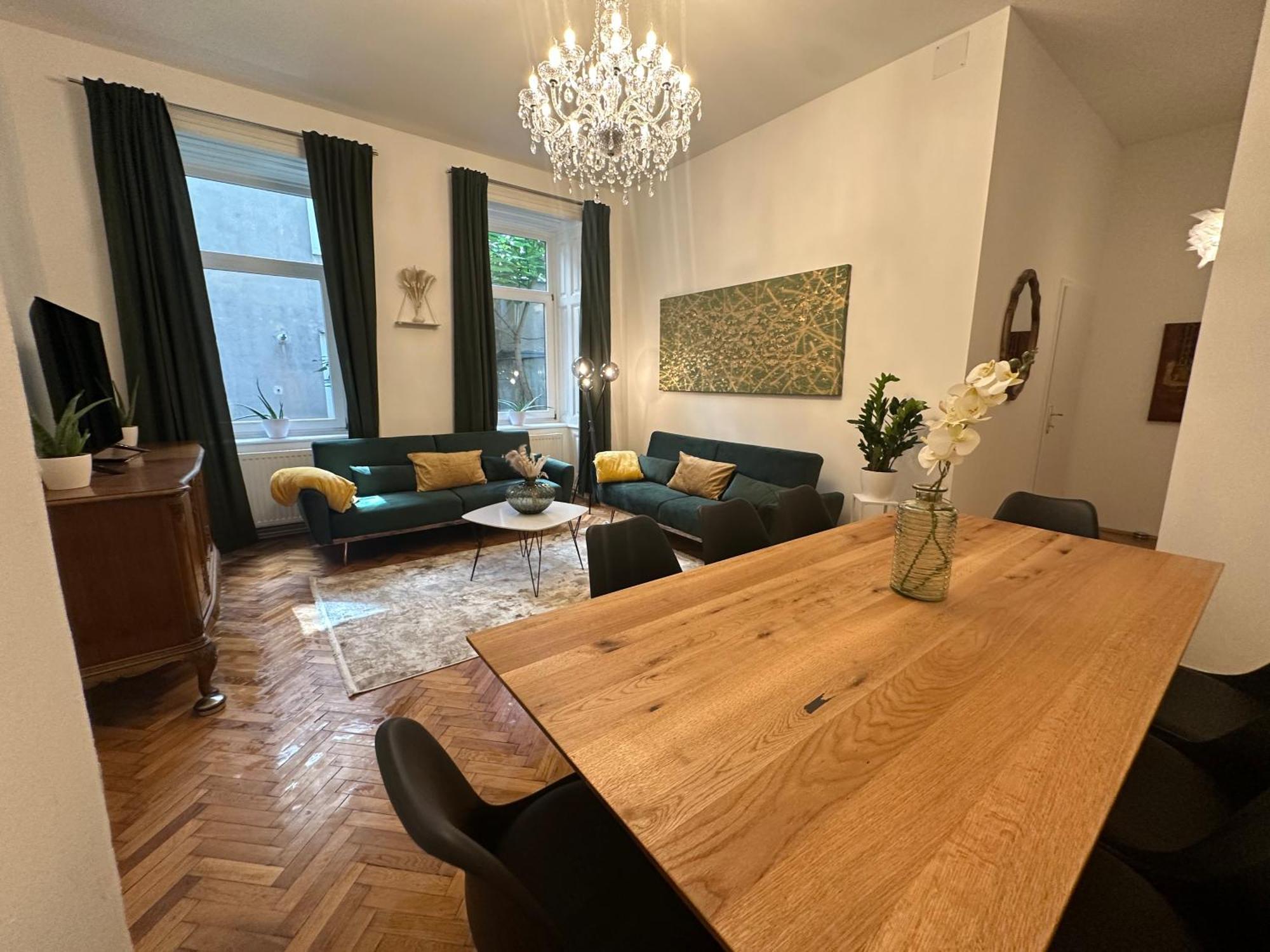 Central Apartment In Viennese Old Building Exterior photo