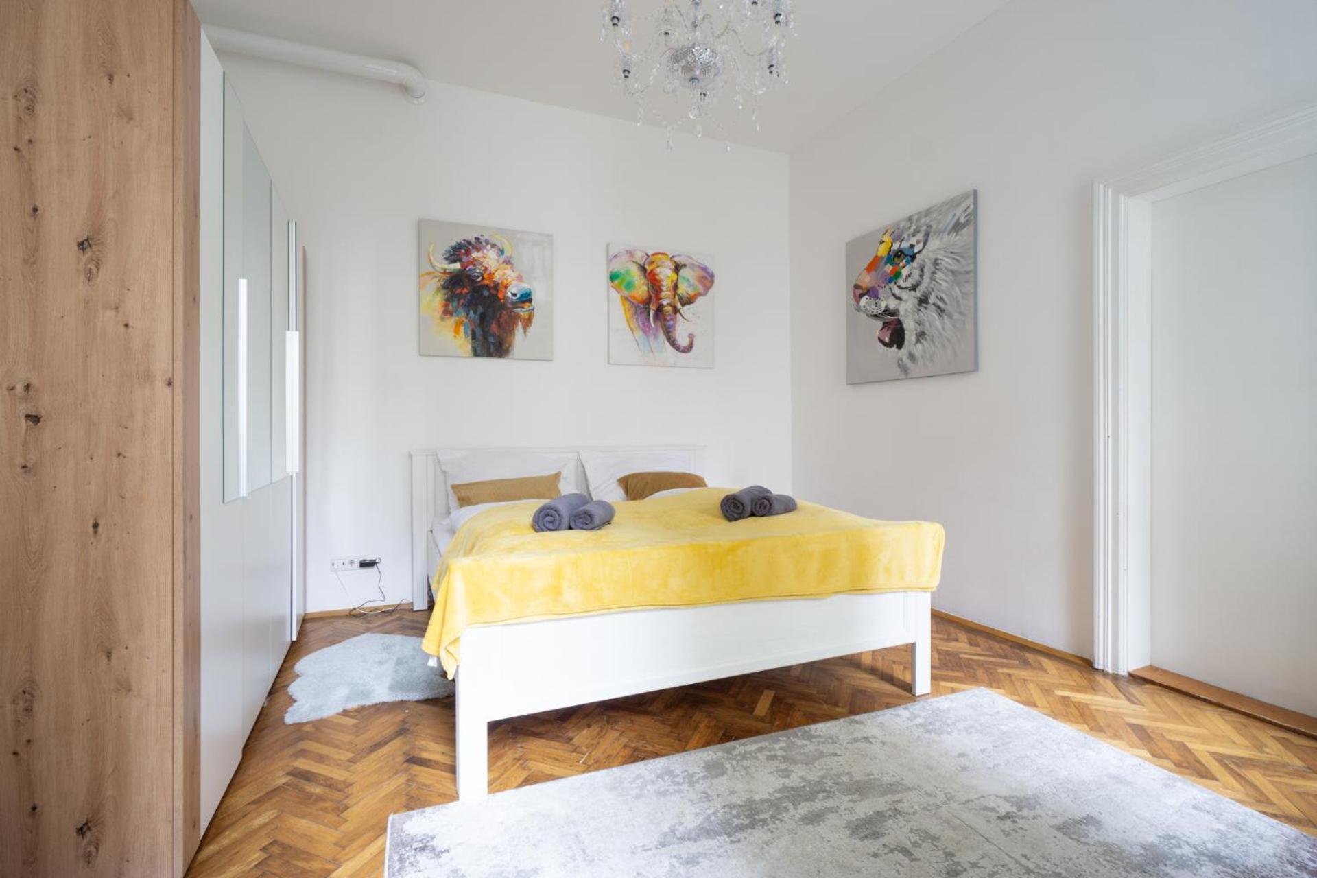 Central Apartment In Viennese Old Building Exterior photo