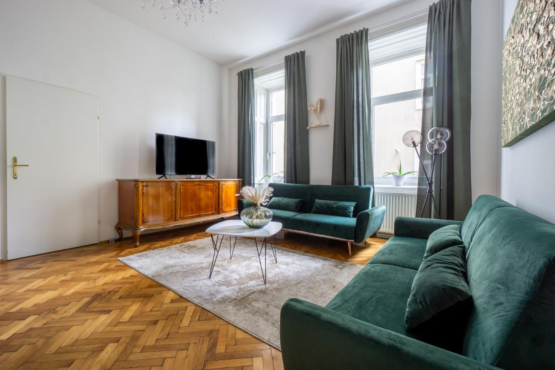 Central Apartment In Viennese Old Building Exterior photo