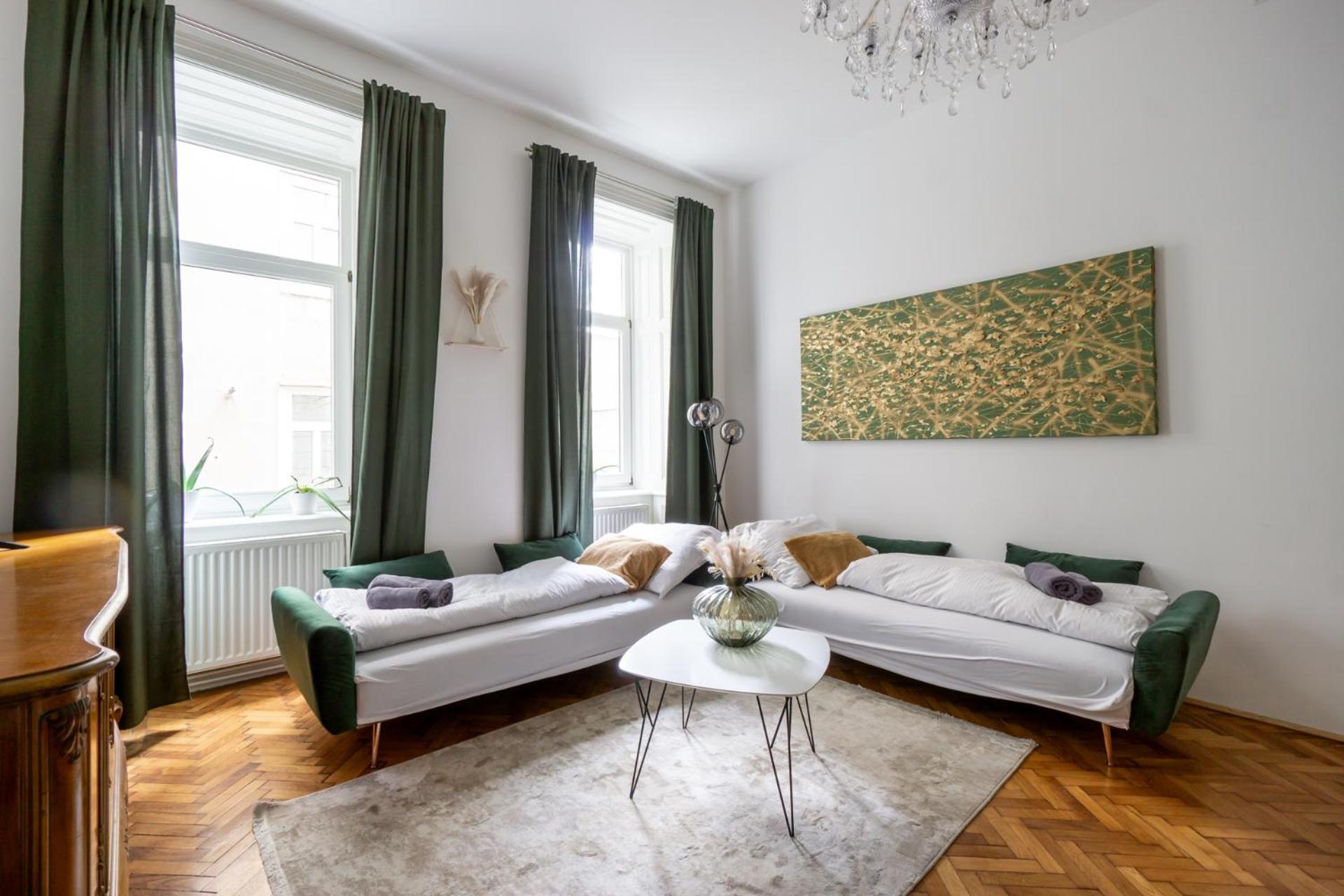 Central Apartment In Viennese Old Building Exterior photo