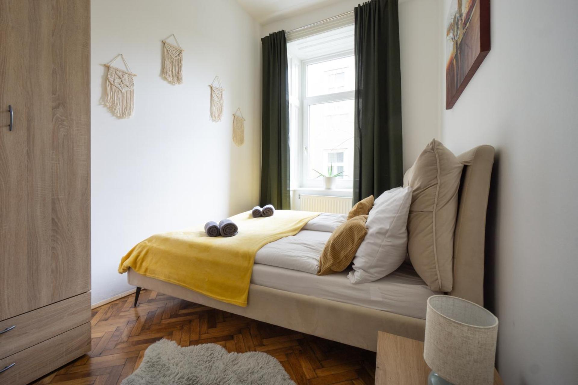 Central Apartment In Viennese Old Building Exterior photo