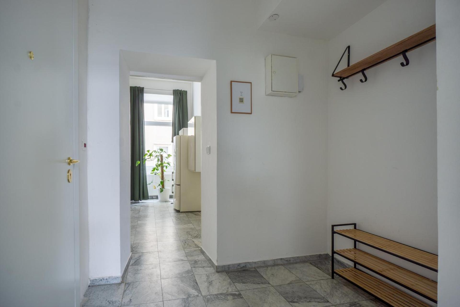 Central Apartment In Viennese Old Building Exterior photo
